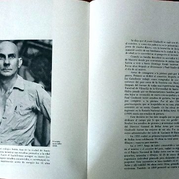 DSC00849 Document published by the Gallery of Modern Art with 96 pages and a descriptive history of the artist's life with many images. Dimension is 8 by 10.5 inches....