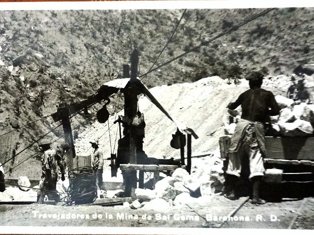 Mina Sal Black and white post card with a view of the rock salt mine located in Barahona. Dimension is 3.5 by 5.5 inches. Postal...