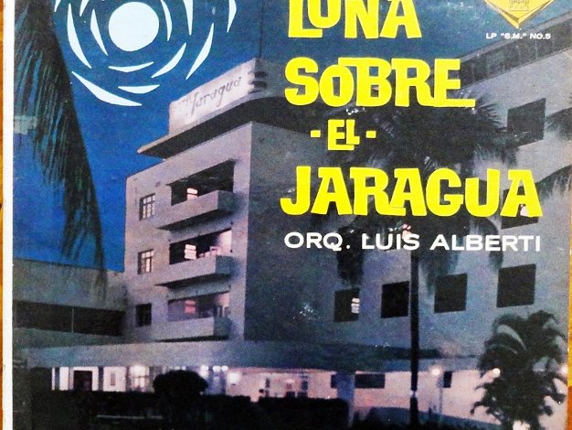 Luna sobre el Jaragua