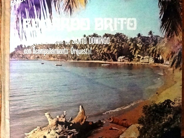 Memorias A LP record with 33 RPM, 12 inches, and with a good condition cover and vinyl. Un disco LP de 33 RPM, 12 pulgadas, y en...