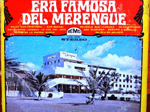 Era Famosa A LP record with 33 RPM, 10 inches, and with a good condition cover and vinyl. Un disco LP de 33 RPM, 10 pulgadas, y en...